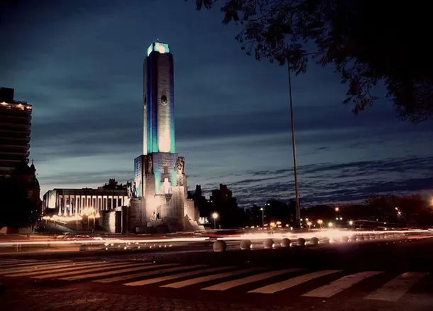 monumento - Jorge Scarpin Arquitecto